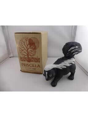 Vintage Priscilla The Baby Skunk Figurine River Shore Ltd 1980 W/ Box Animal P3